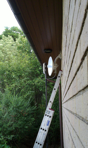 NanoStation und NanoBeam im Vergleich klein